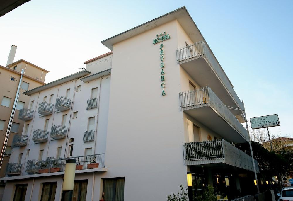 Hotel Petrarca Rimini Luaran gambar