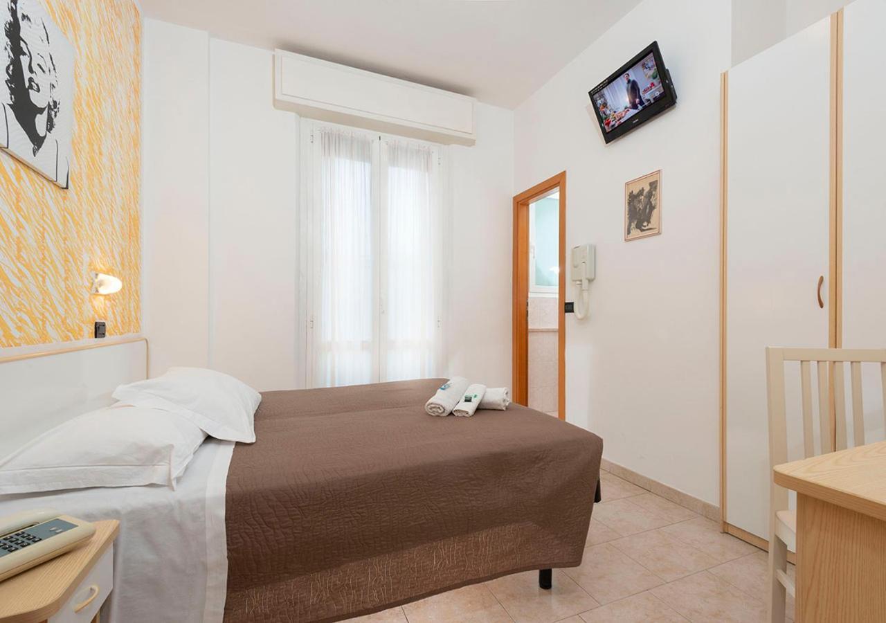 Hotel Petrarca Rimini Luaran gambar