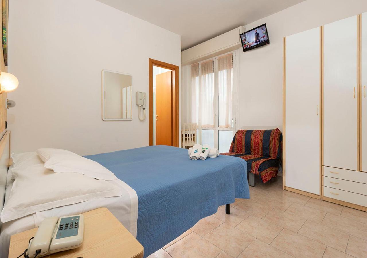 Hotel Petrarca Rimini Luaran gambar