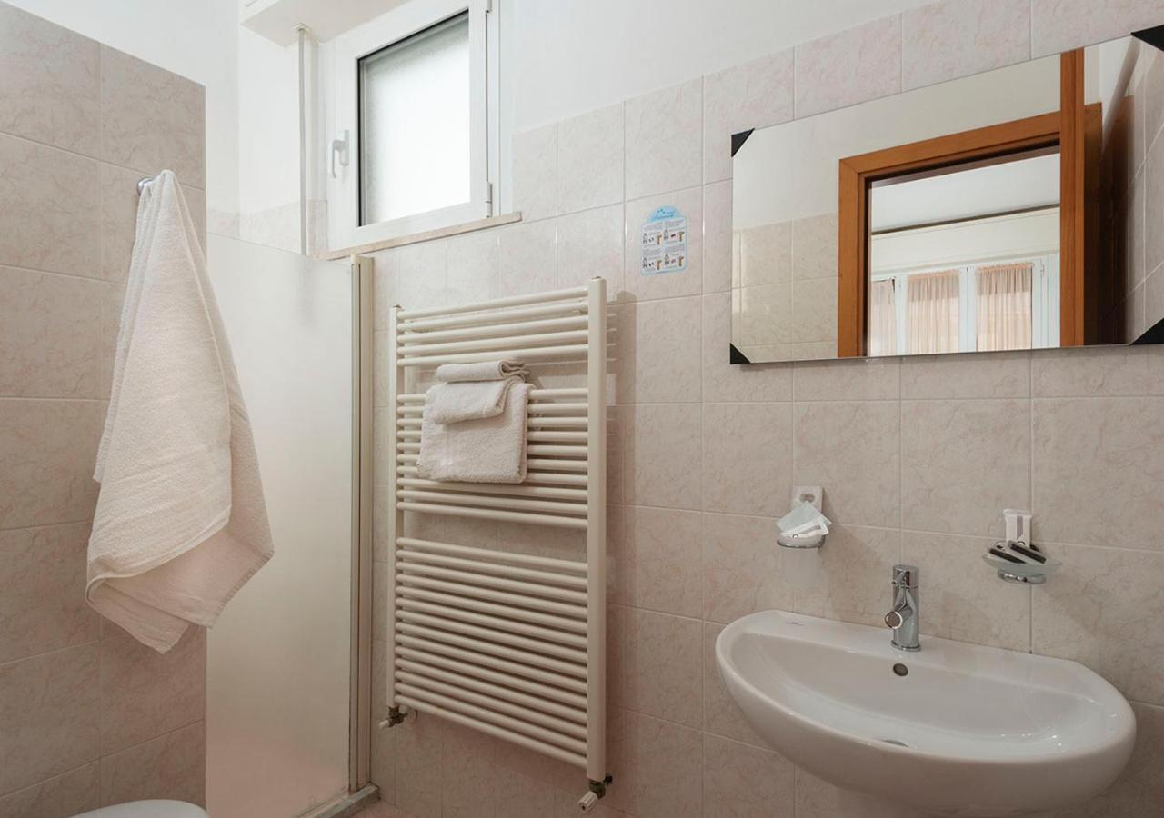 Hotel Petrarca Rimini Luaran gambar