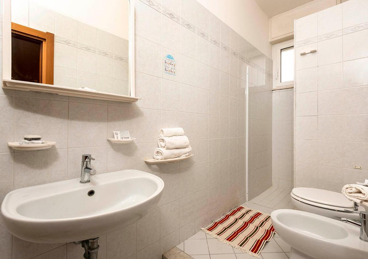 Hotel Petrarca Rimini Luaran gambar