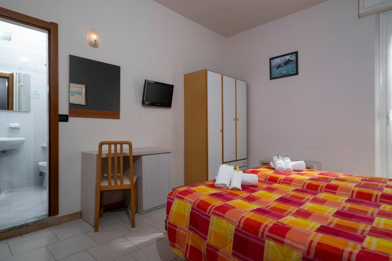 Hotel Petrarca Rimini Luaran gambar