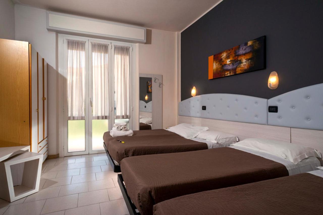 Hotel Petrarca Rimini Luaran gambar