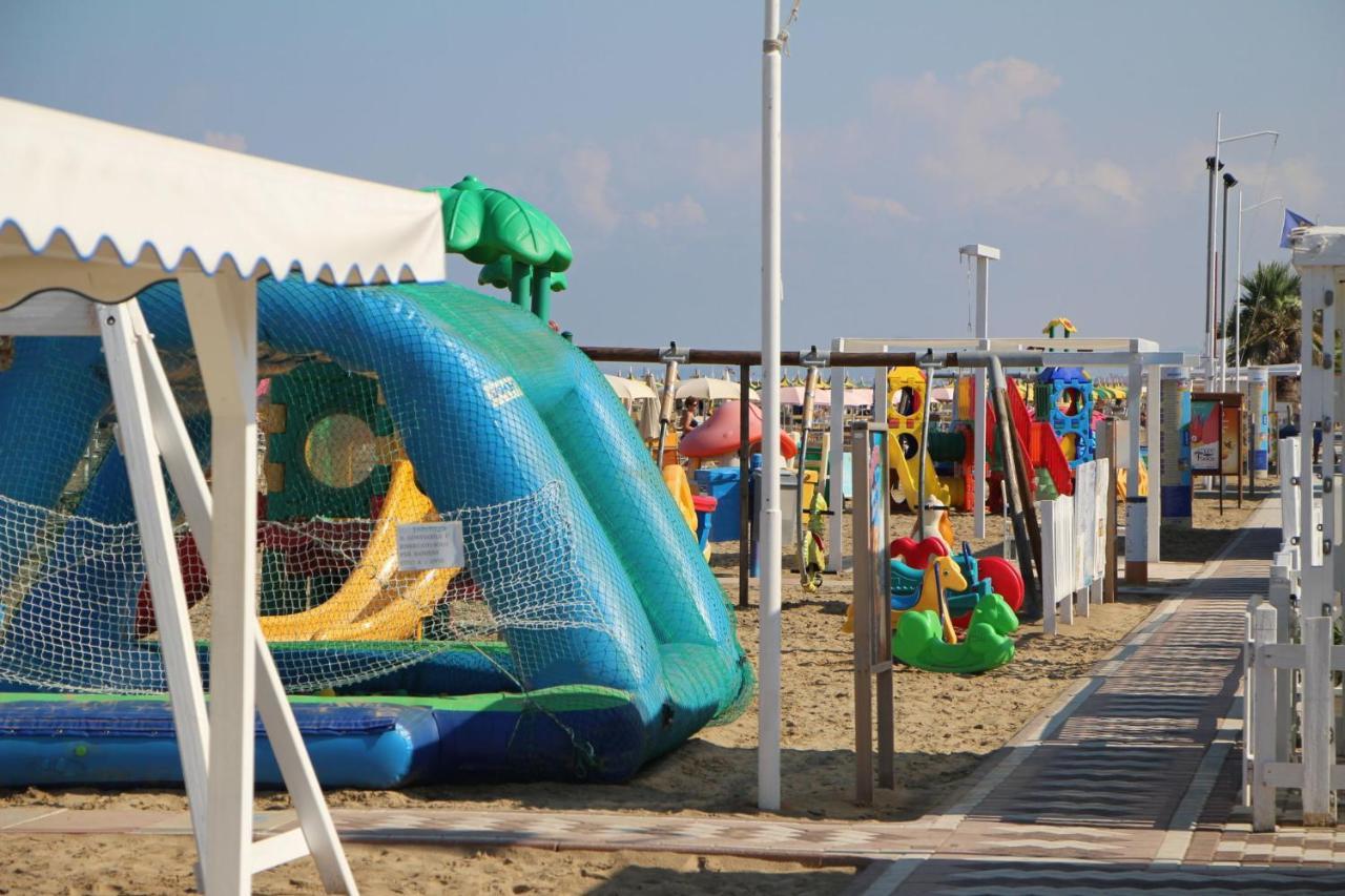 Hotel Petrarca Rimini Luaran gambar